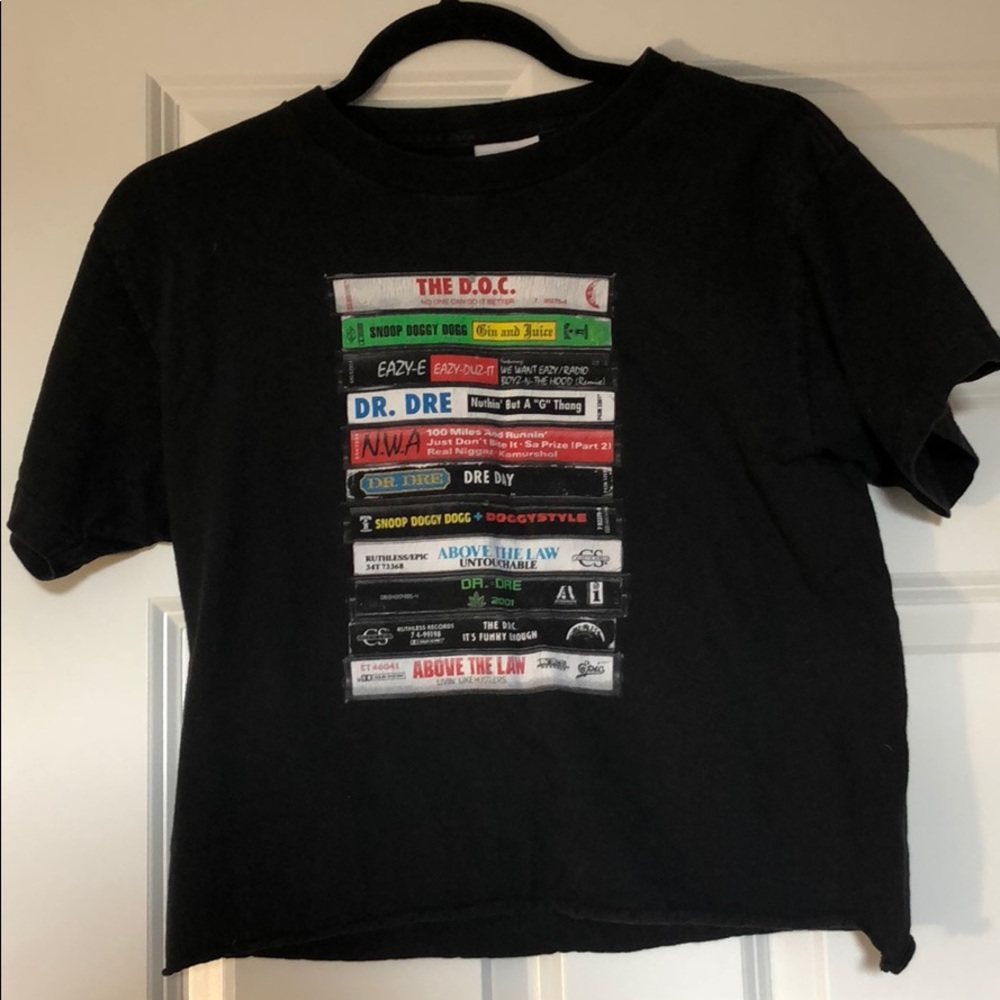 Black tee